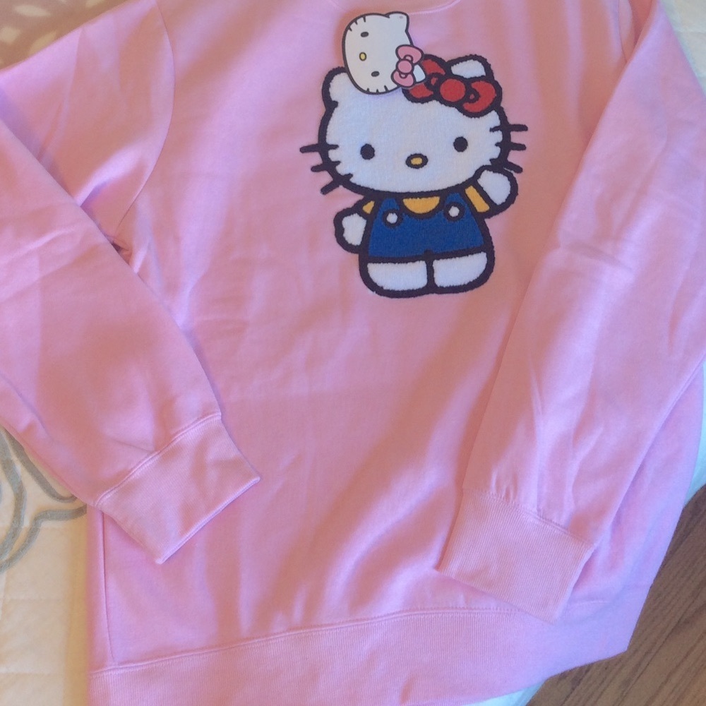 Hello kitty sweater - Picture 2 of 3